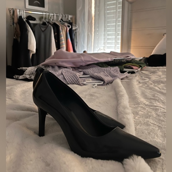 Michael Kors Patent Heels - Picture 2 of 3